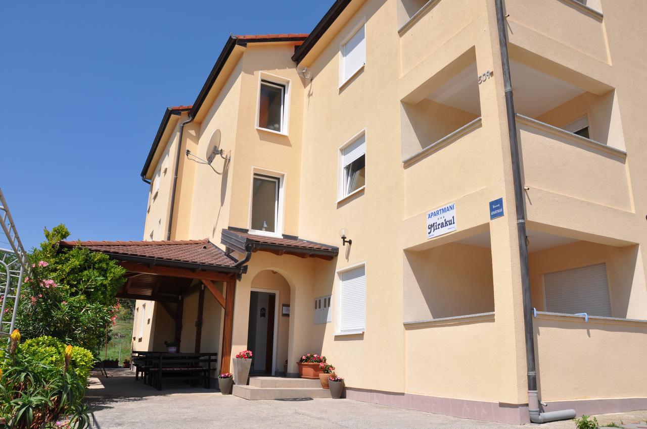 Apartments Mirakul ロパール エクステリア 写真
