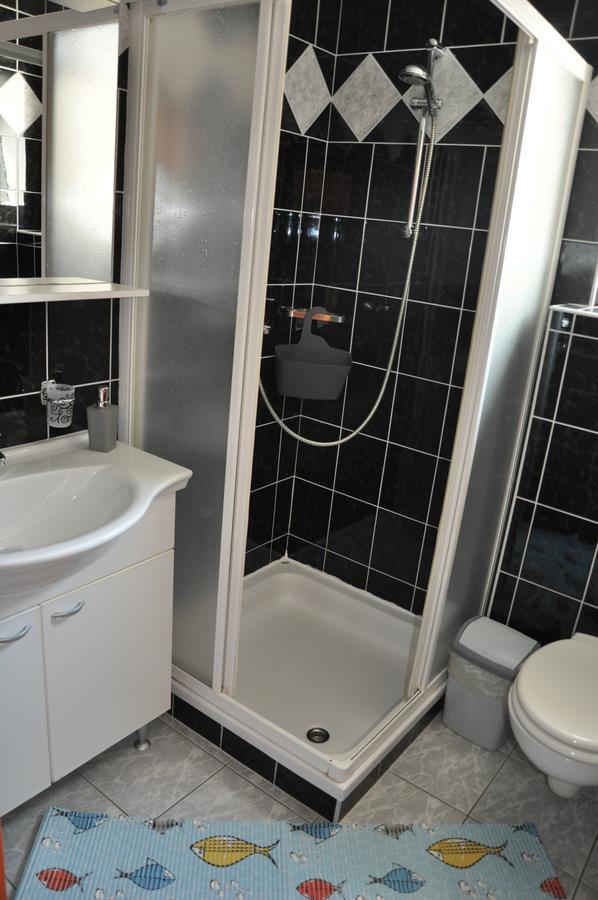 Apartments Mirakul ロパール エクステリア 写真