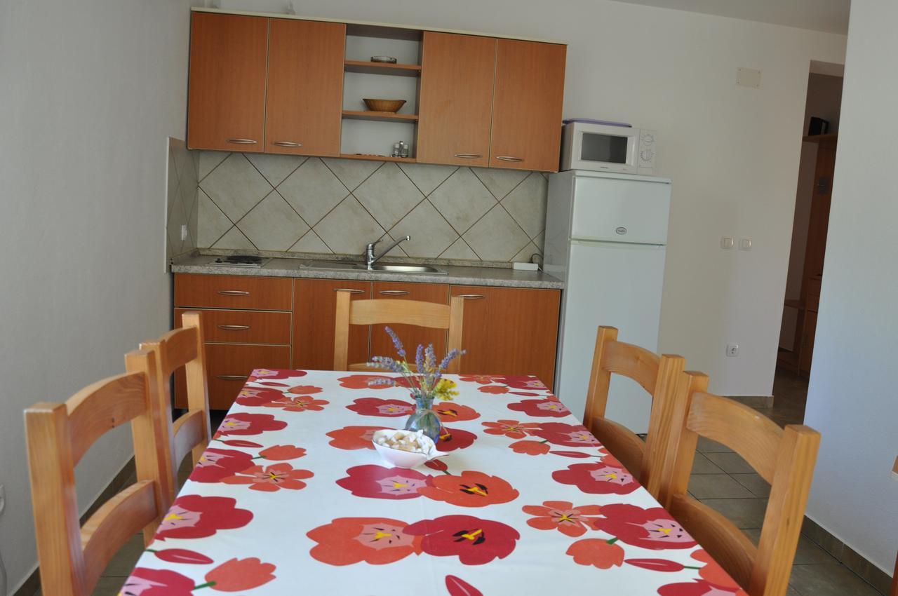 Apartments Mirakul ロパール エクステリア 写真